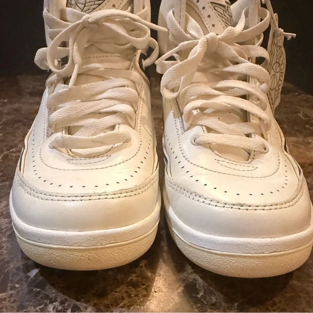 Nike. Wmns Air Jordan 2 Retro 'Sail Black'. Size 7.5.